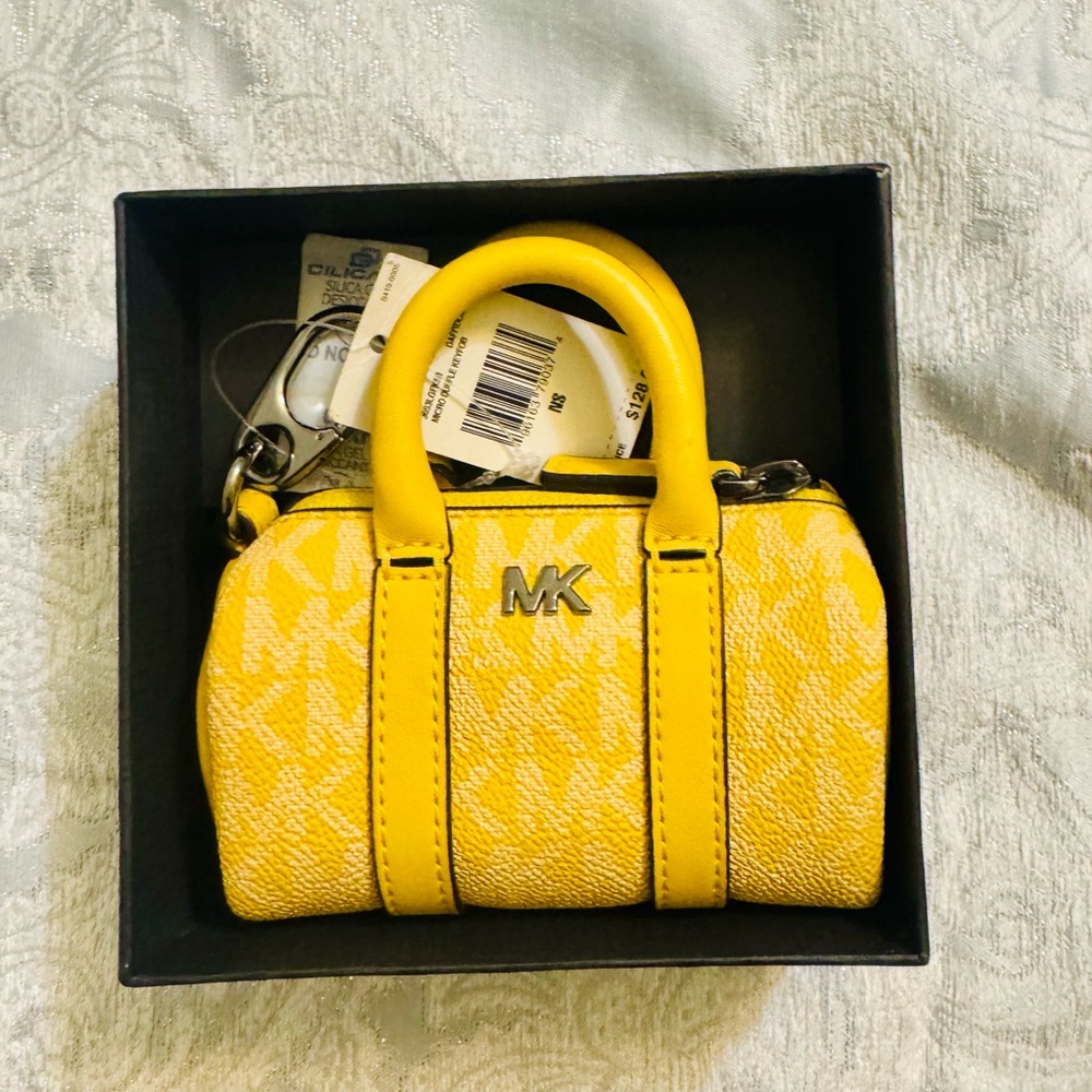 Michael Kors Vibrant Yellow Mini Bag key charm - Picture 2 of 5